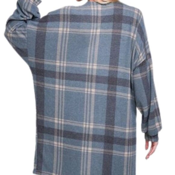 Plaid Loose Fit Cardigan - Picture 2 of 3